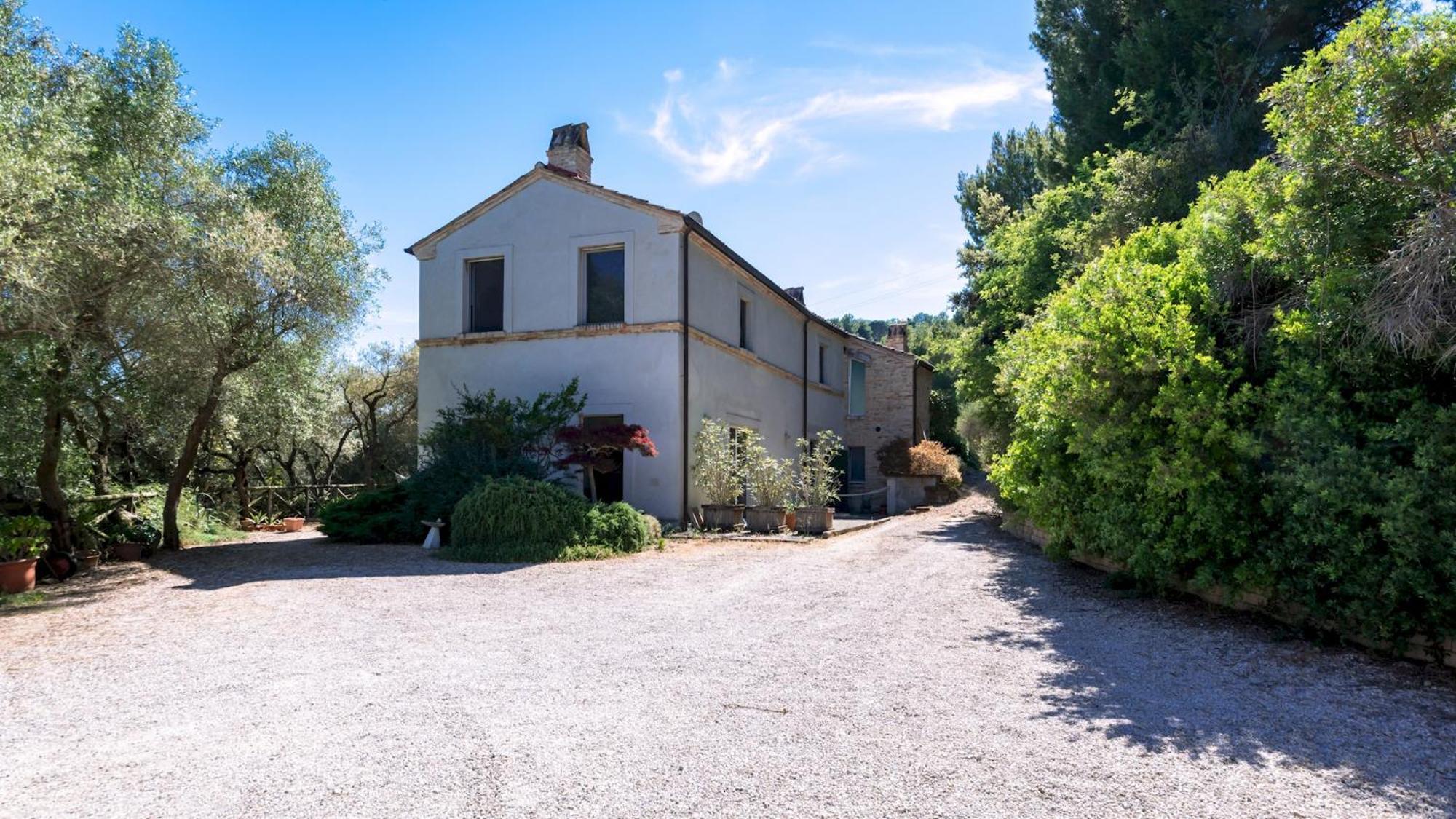 Casa Cantagallo 4&4, Emma Villas Фермо Екстериор снимка